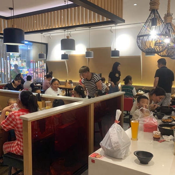 创业加盟好项目,加盟状元米线,让你成功当老板,纯大米米线新潮流新趋势,加盟热线:400-967-2208
